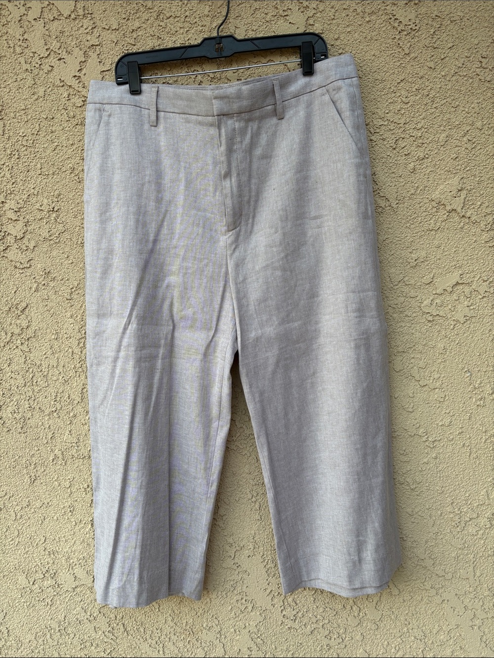 Banana Republic Women’s Light Beige Cropped Wide leg